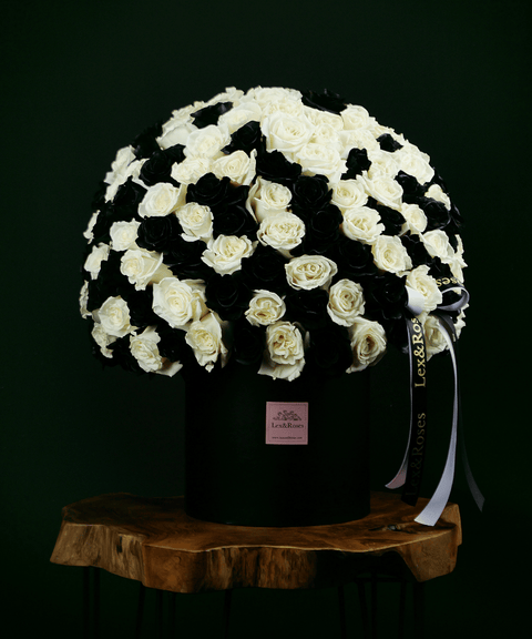Chess Roses - HatBox