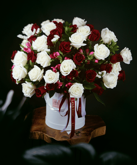 50 Box - Red & White Roses