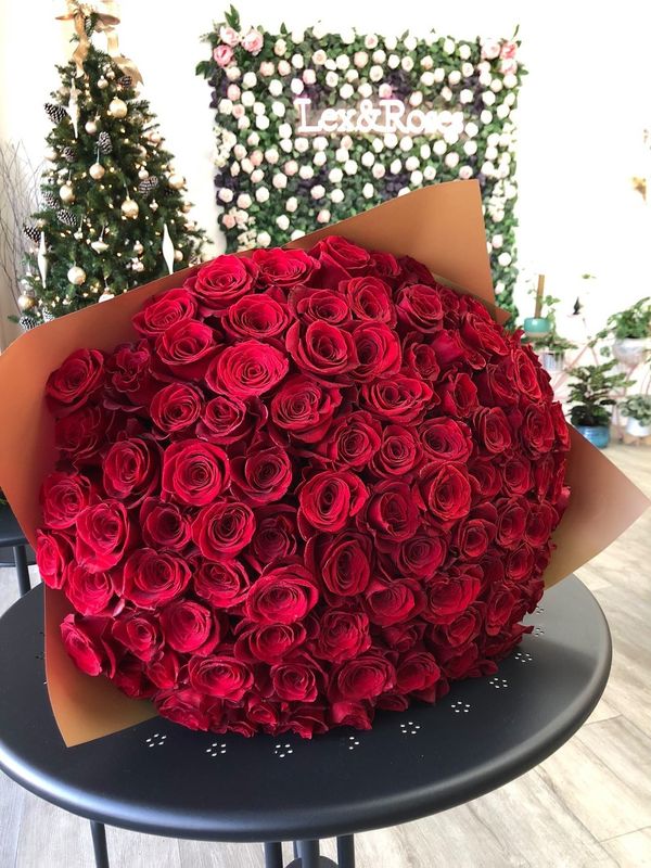 100 Red Rose Bouquet – Lex&Roses