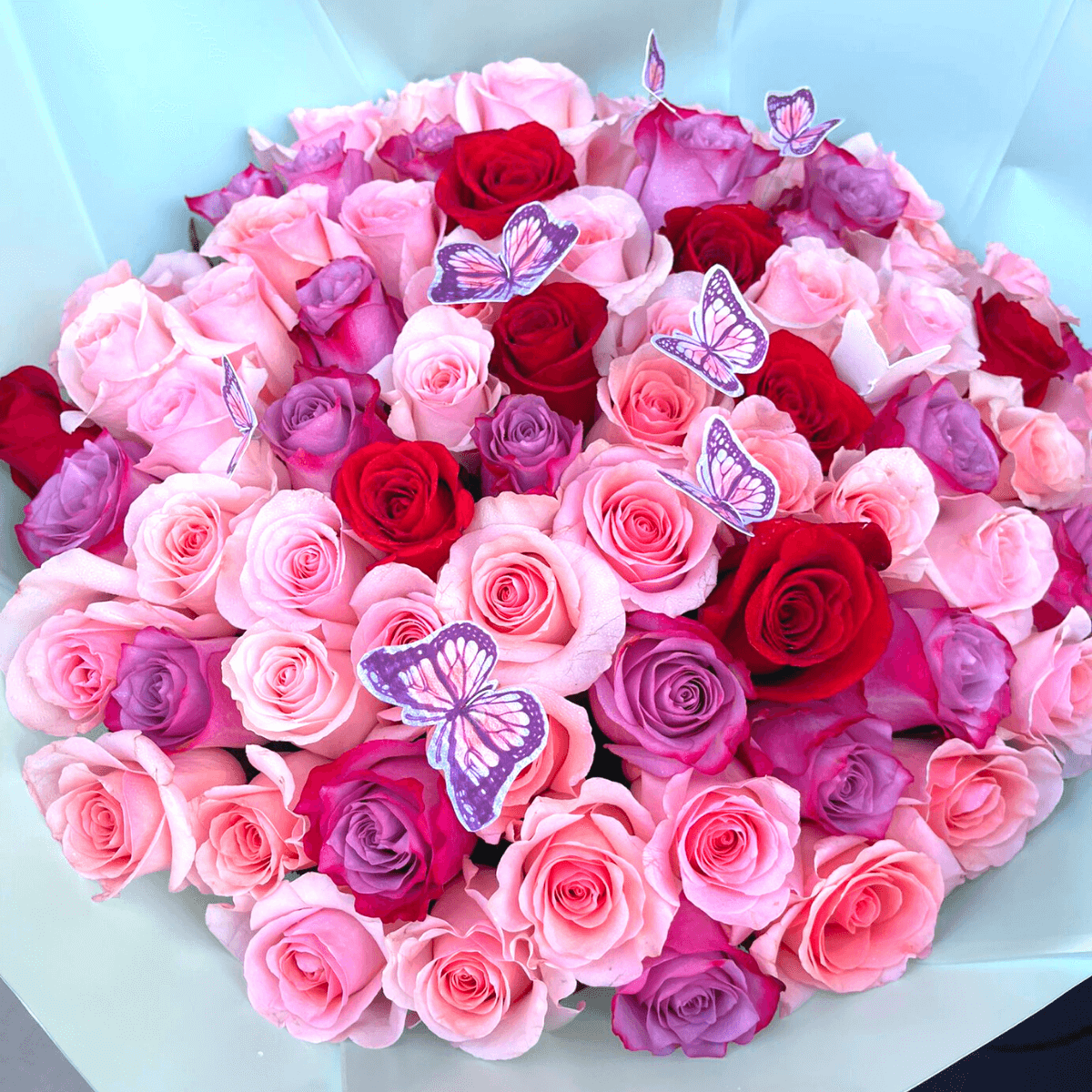 24 Rose Bouquet (Crown, butterflies, mesh)