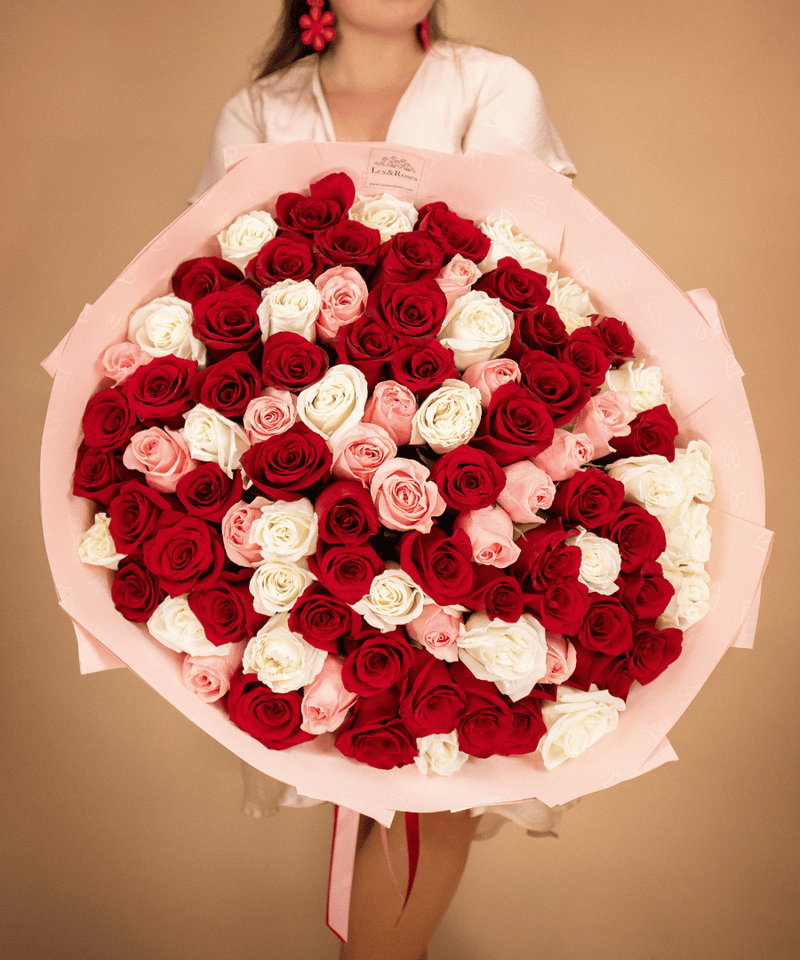 Red Deluxe Rose Bouquet - Valentines