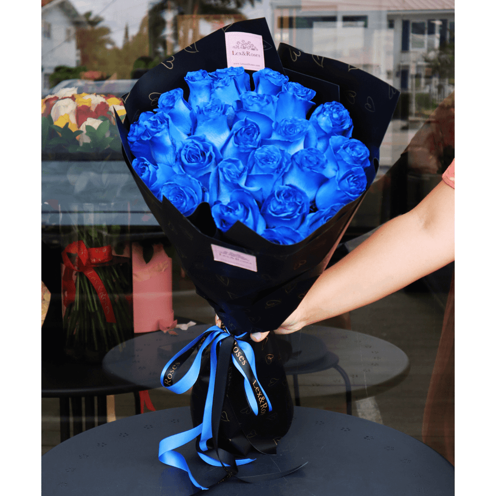 pictures of blue roses and hearts