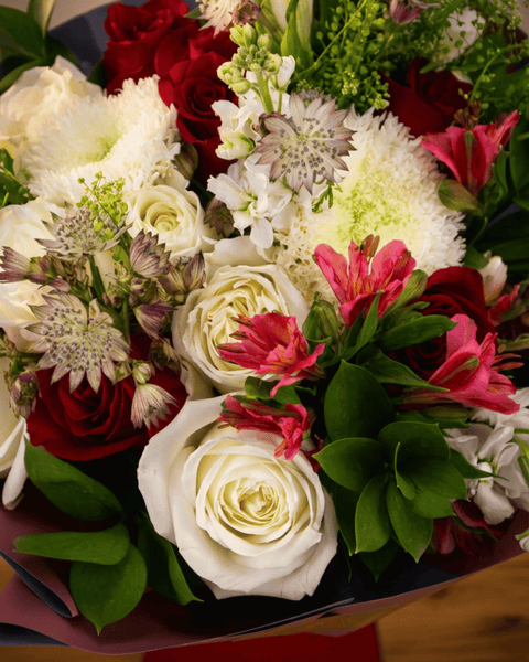 Red & White Mixed Bouquet - Mother's Day