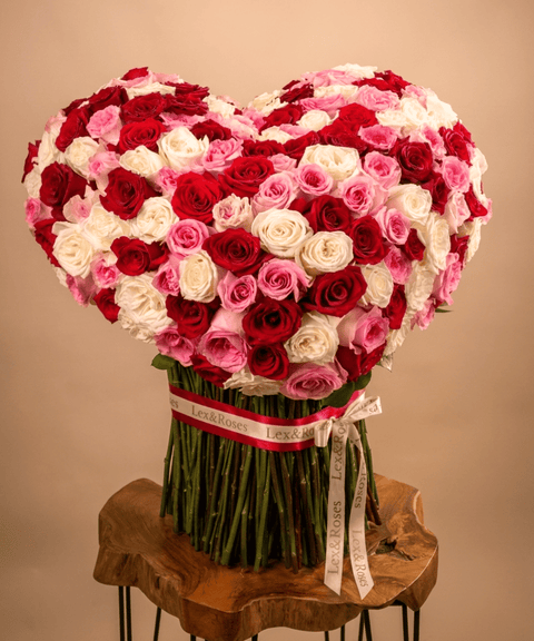 Heart Bouquet - Red Deluxe