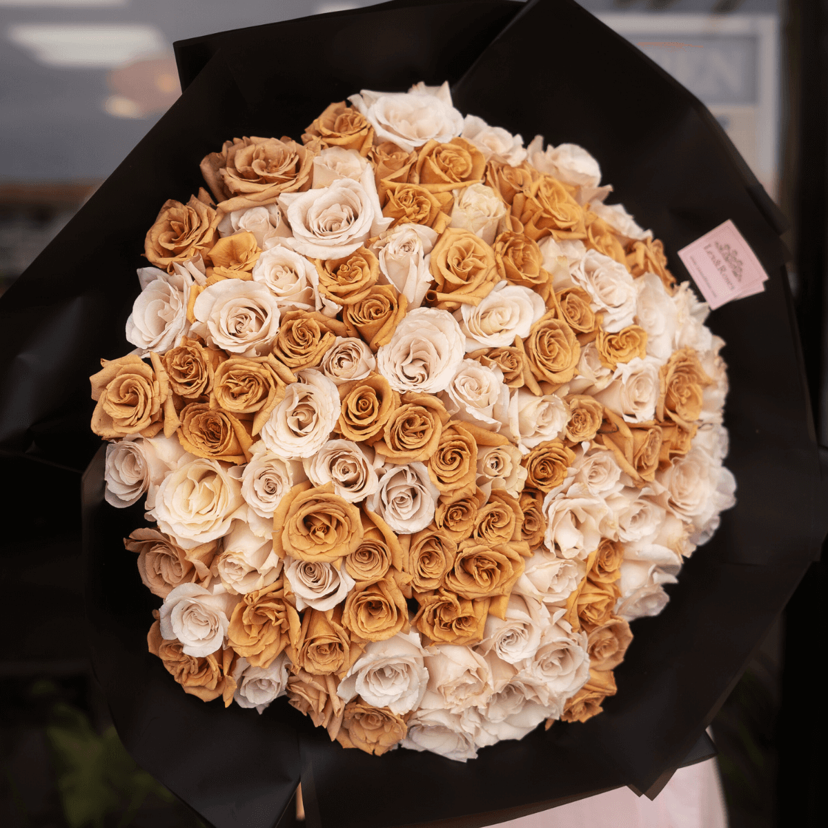 Cappuccino & Sandstone Bouquet – Lex&Roses