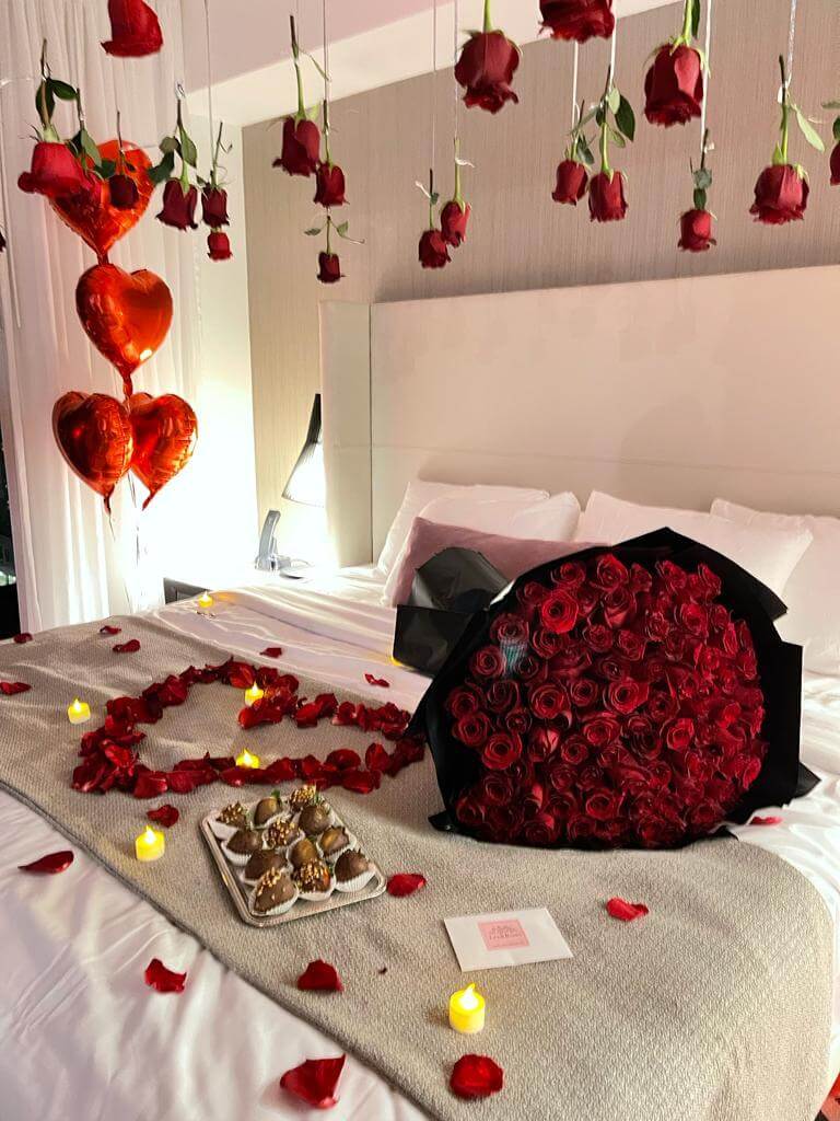 romantic room with roses